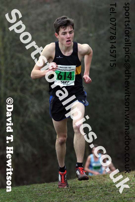 Mens under-20s North Eastern Cross Country, Aykley Heads, Durham. Photo: David T. Hewitson/Sports for All Pics